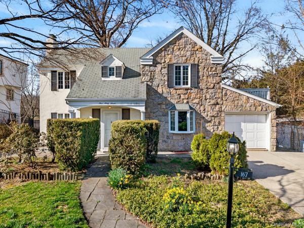 167 Old Mill Road, Manhasset NY 11030