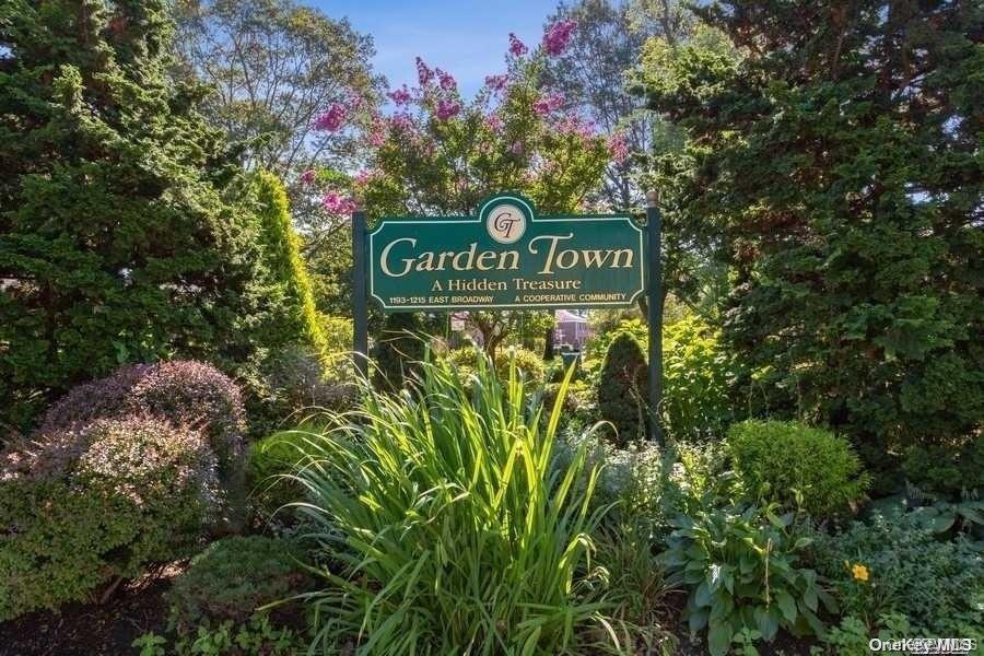 1213 E Broadway Unit B24, Hewlett NY 11557