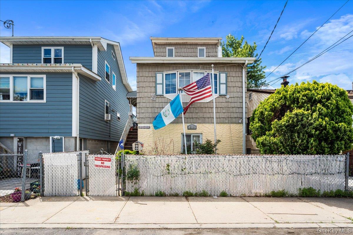 10216 164th Road, Howard Beach NY 11414
