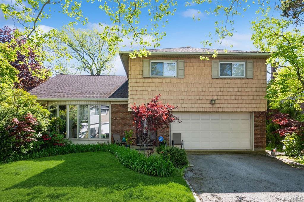 1040 Cedarhurst Street, North Woodmere NY 11581