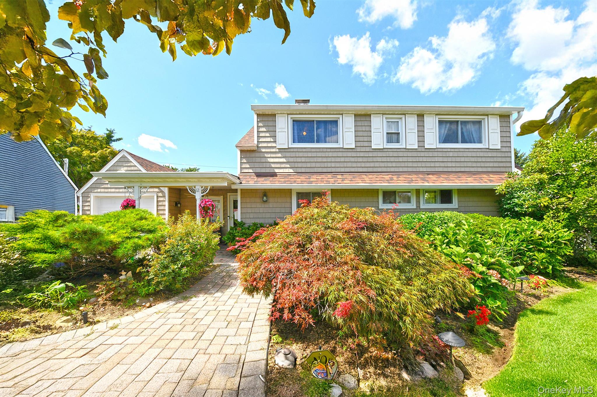 12 Link Lane, Hicksville NY 11801