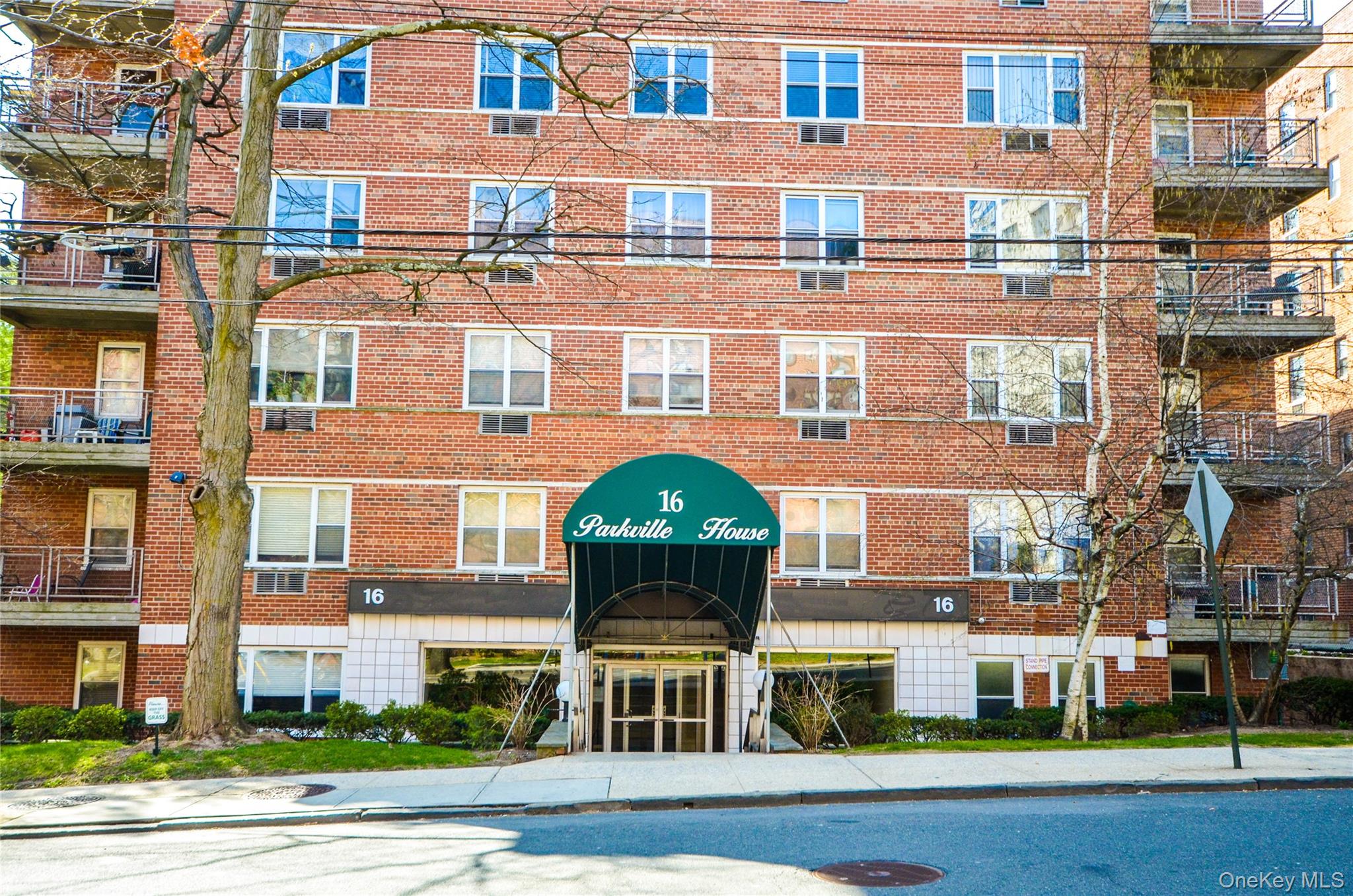16 Lake Street Unit 6A, White Plains NY 10603