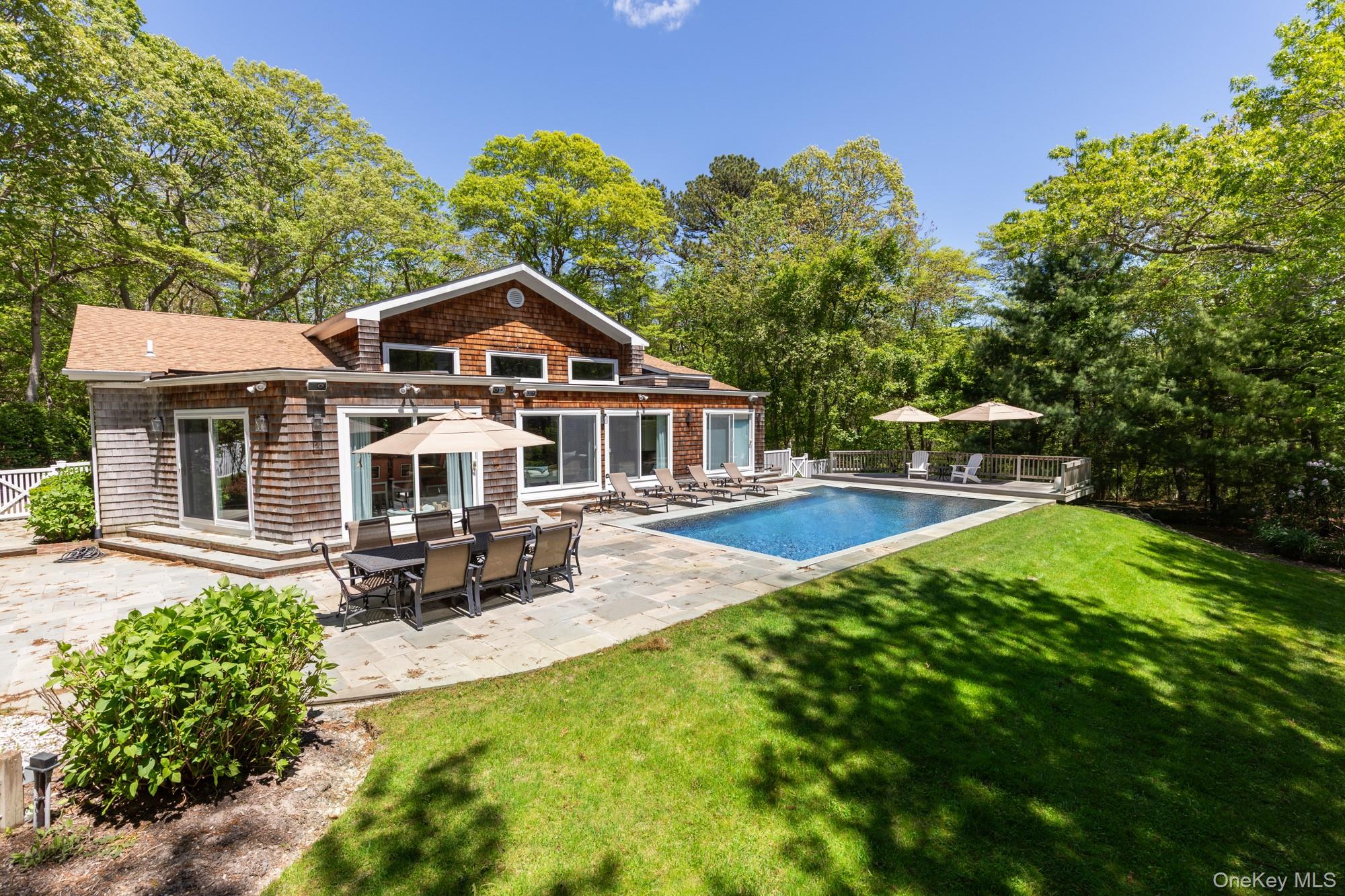 4 Lakewood Lane, Quogue NY 11959