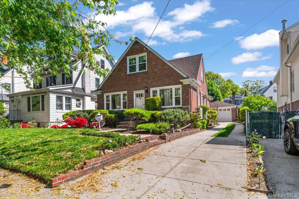 183-41 Dalny Road, Jamaica Estates NY 11432