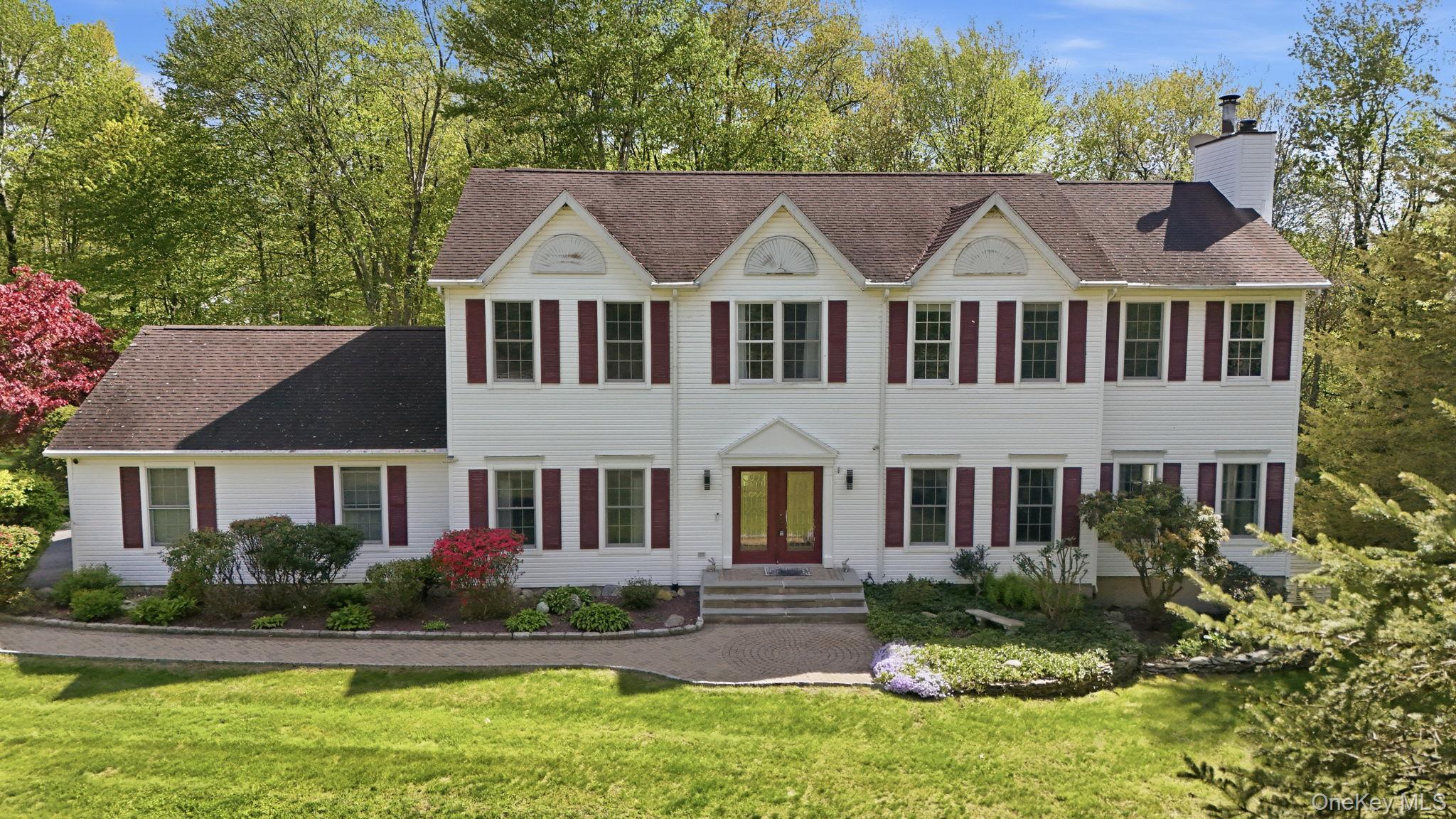 28 Sassinoro Drive, Putnam Valley NY 10579
