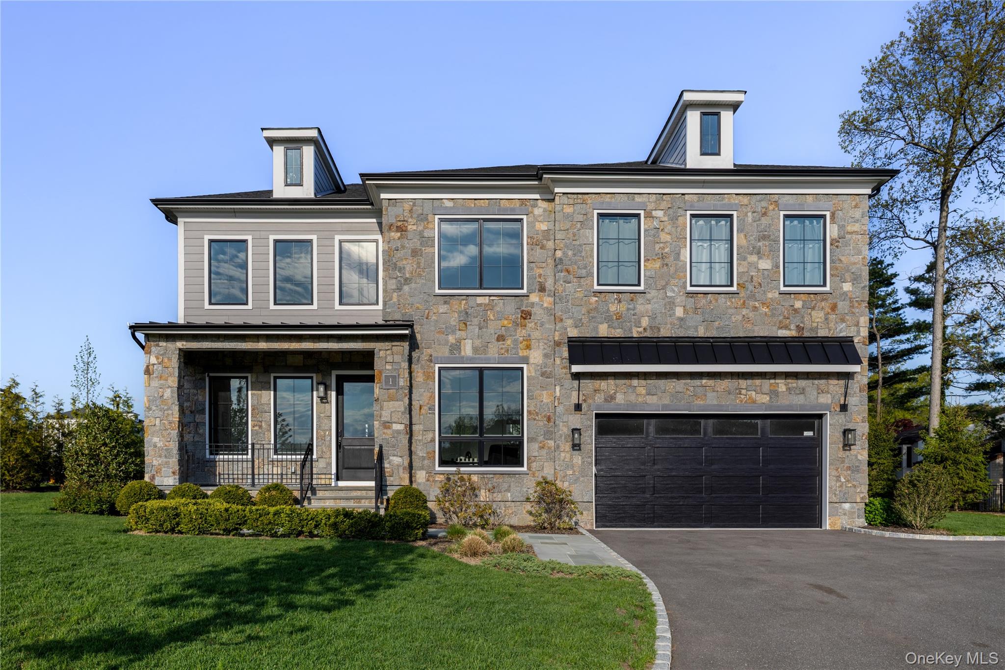 1 Sequoia Circle, Manhasset NY 11030