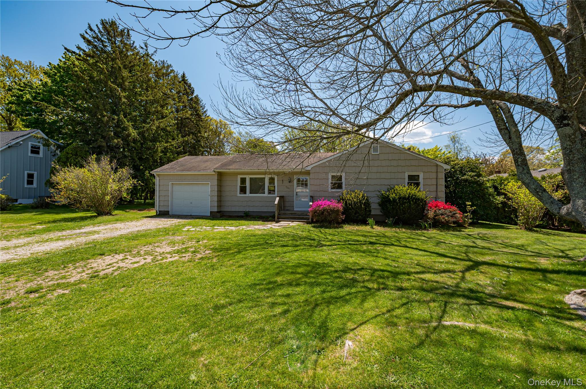 6200 New Suffolk Avenue, Mattituck NY 11952