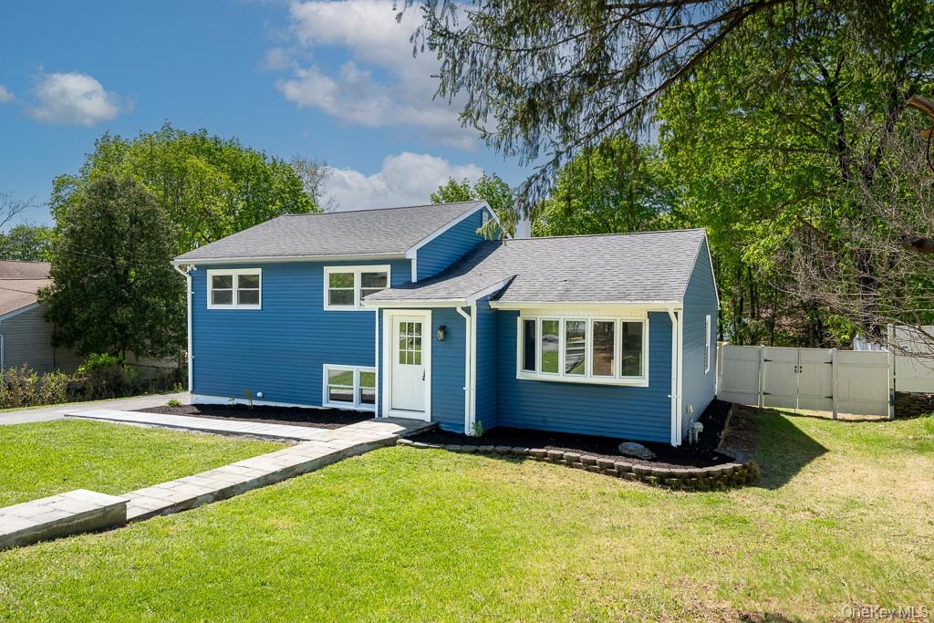 22 Oriole Drive, Poughkeepsie NY 12601