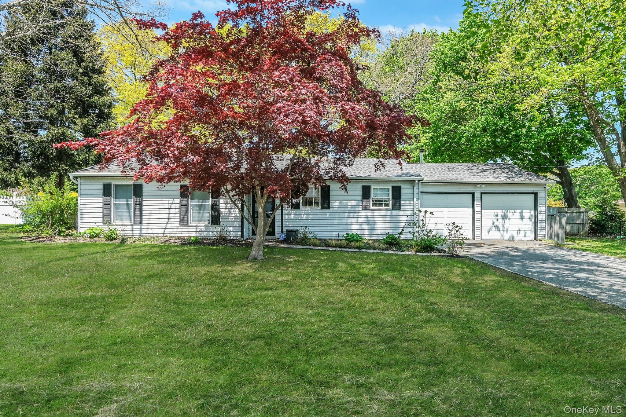 5 Oakwood Avenue, Port Jefferson Station NY 11776