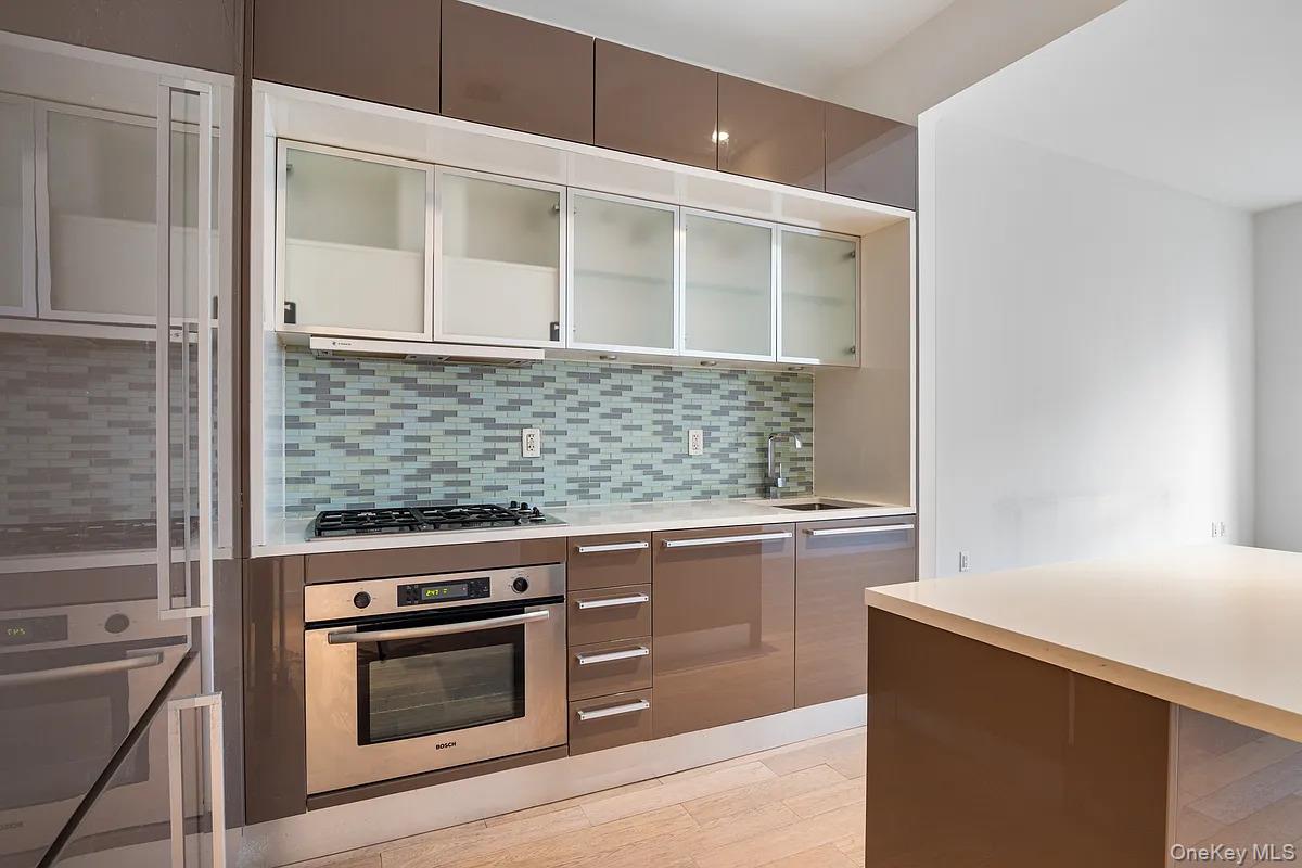 75 Wall Street Unit 24D, Manhattan NY 10005