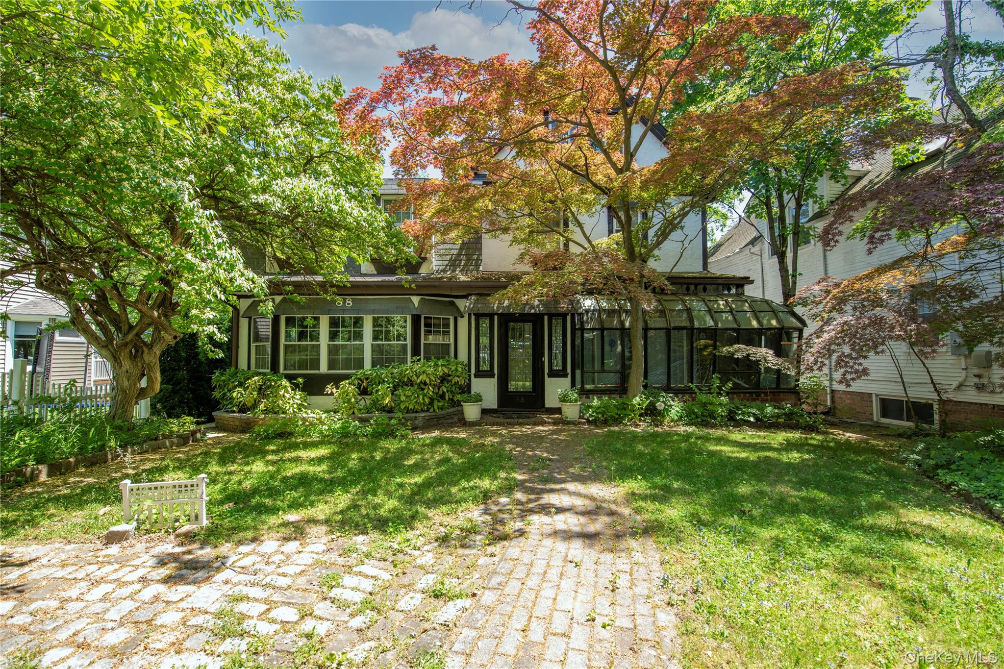 88 Prospect Avenue, Douglaston NY 11363