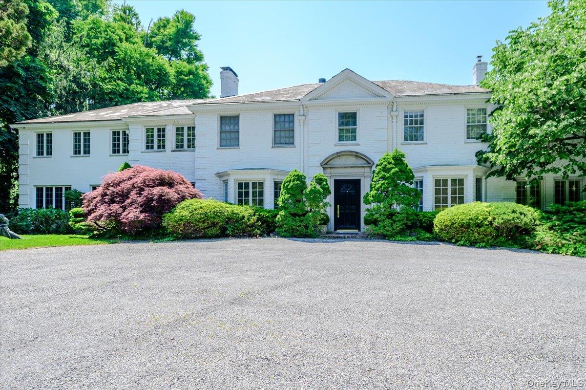 126 Station Road, Great Neck NY 11024
