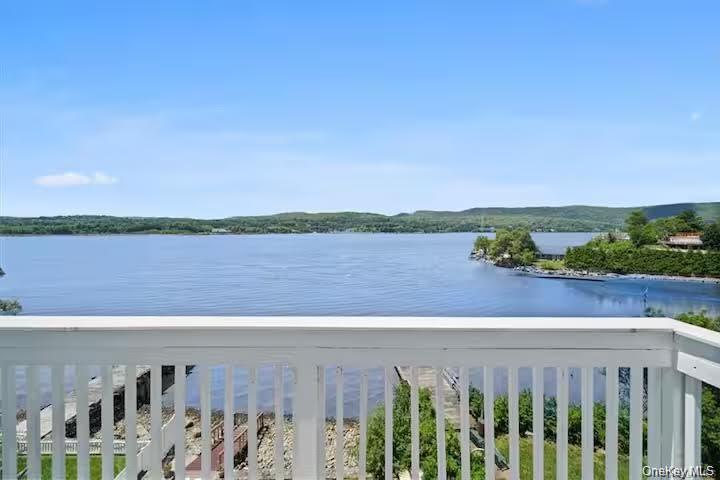 31 Wayne Avenue, Verplanck NY 10596