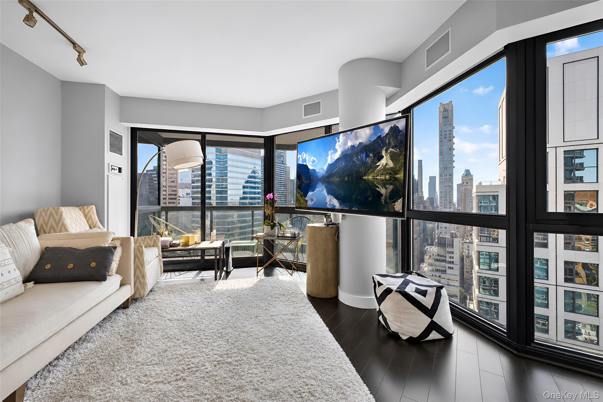 200 E 61st Street Unit 35B, Manhattan NY 10065