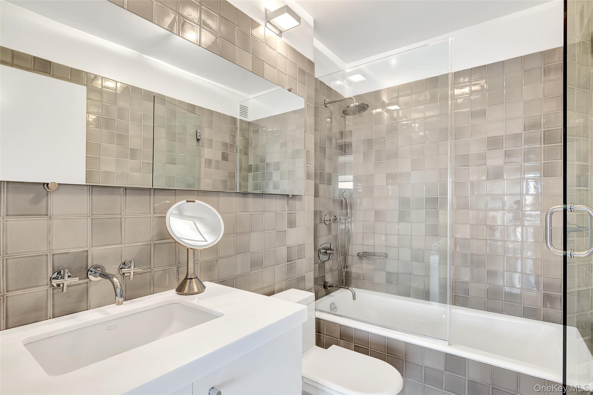200 E 61st Street Unit 35B, Manhattan NY 10065