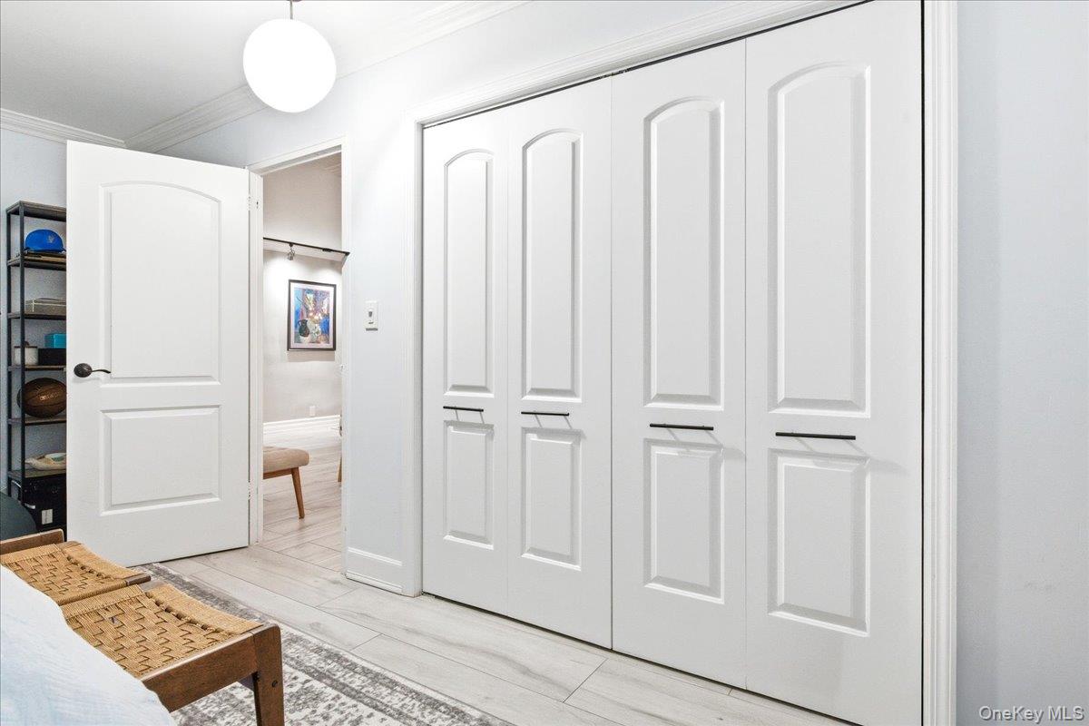 70-25 Yellowstone Boulevard Unit 9J, Forest Hills NY 11375