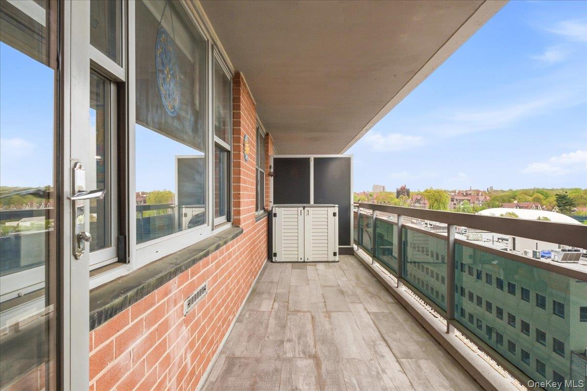70-25 Yellowstone Boulevard Unit 9J, Forest Hills NY 11375