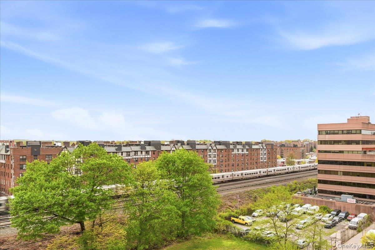 70-25 Yellowstone Boulevard Unit 9J, Forest Hills NY 11375