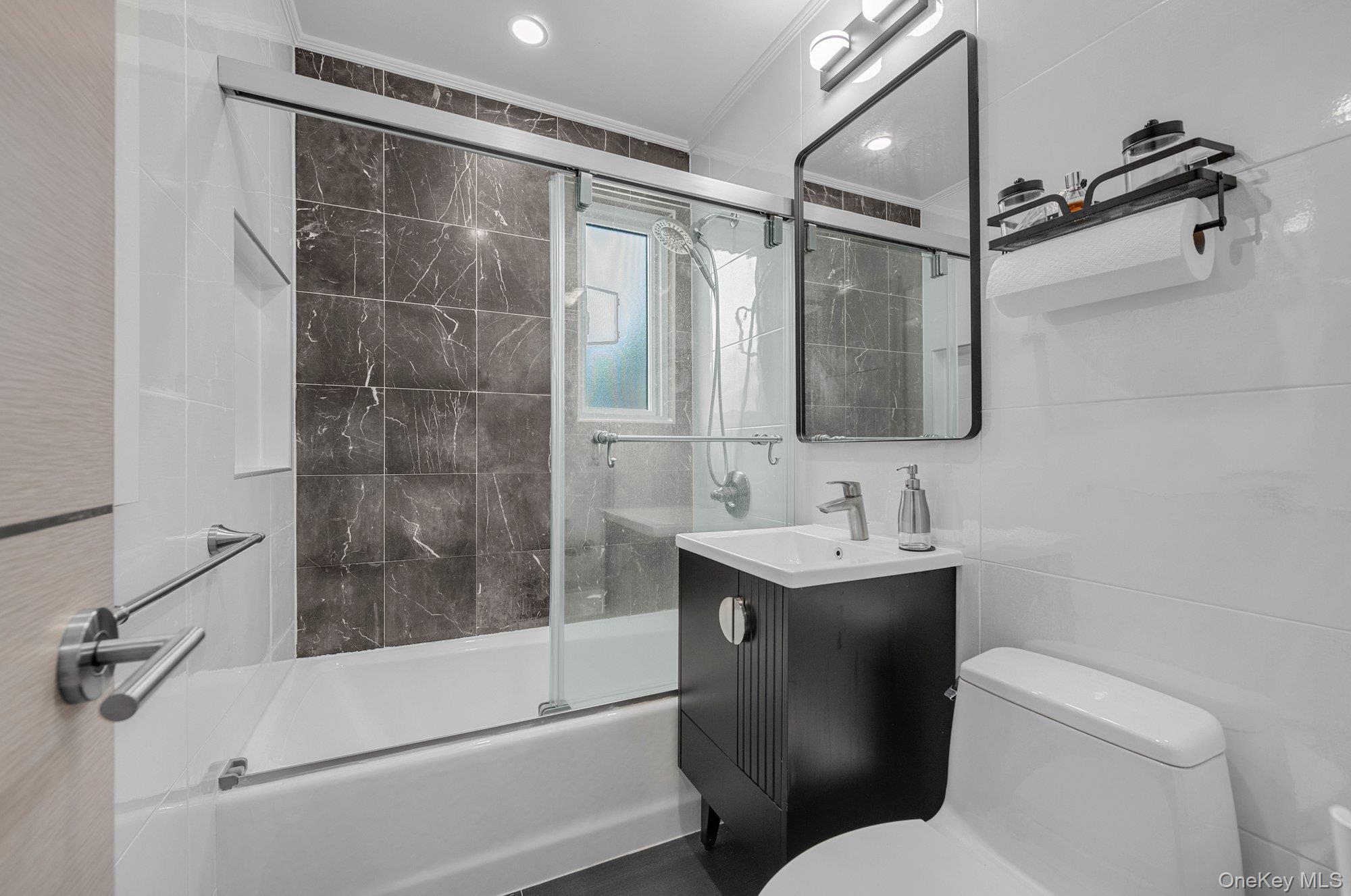 67-45 Bell Boulevard Unit Duplex, Oakland Gardens NY 11364