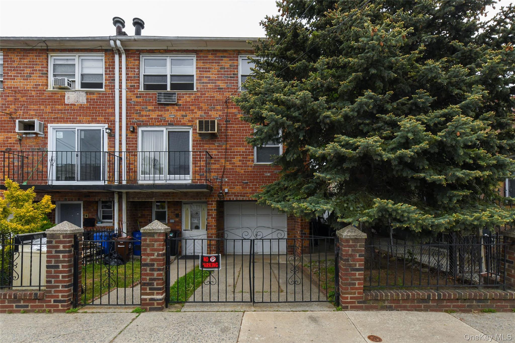 97-33 90th Street, Ozone Park NY 11416