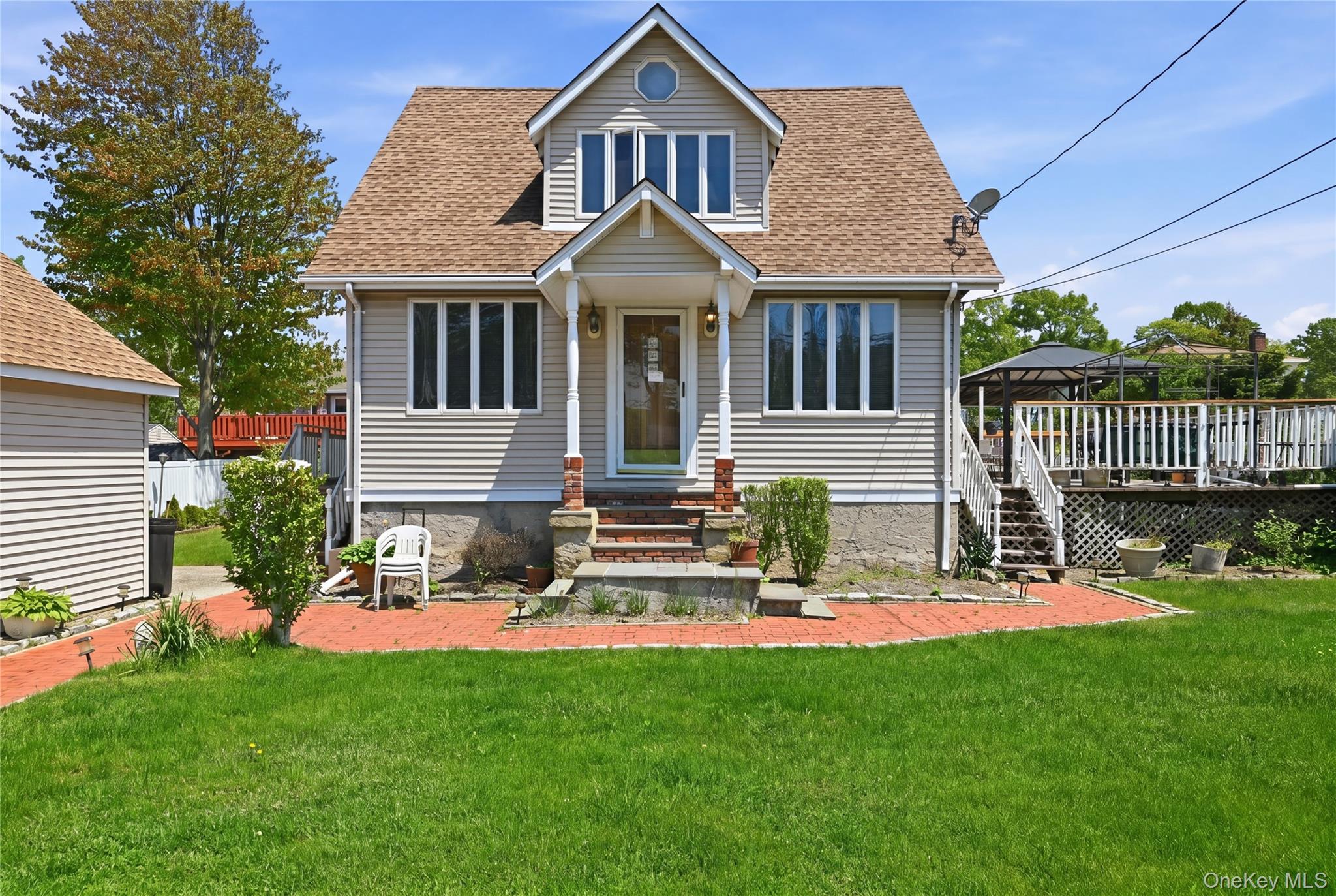 418 Myrtle Avenue, West Islip NY 11795