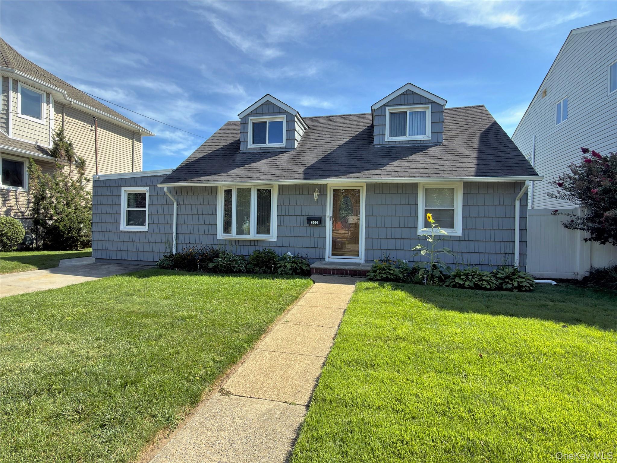 265 W Windsor Parkway, Oceanside NY 11572
