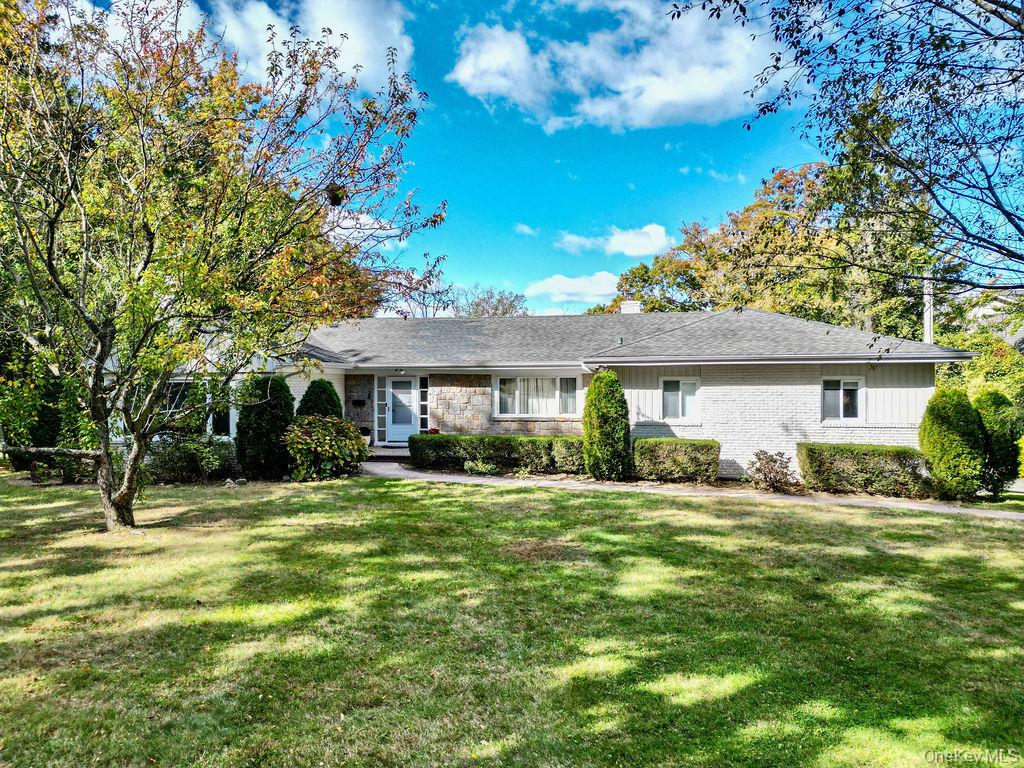 24 Hemlock Drive, Great Neck NY 11024