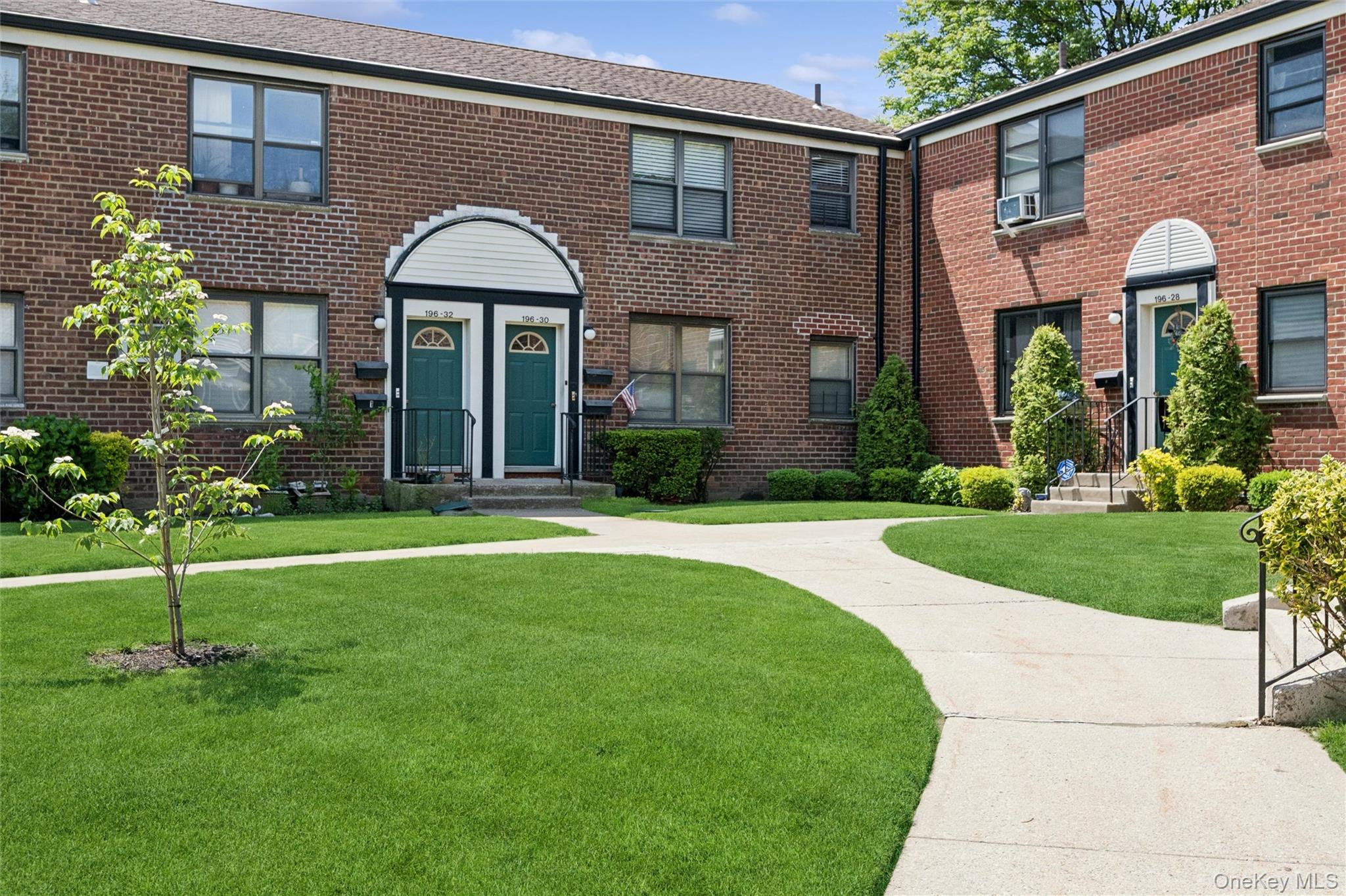 196-30 67th Avenue Unit 1, Fresh Meadows NY 11365