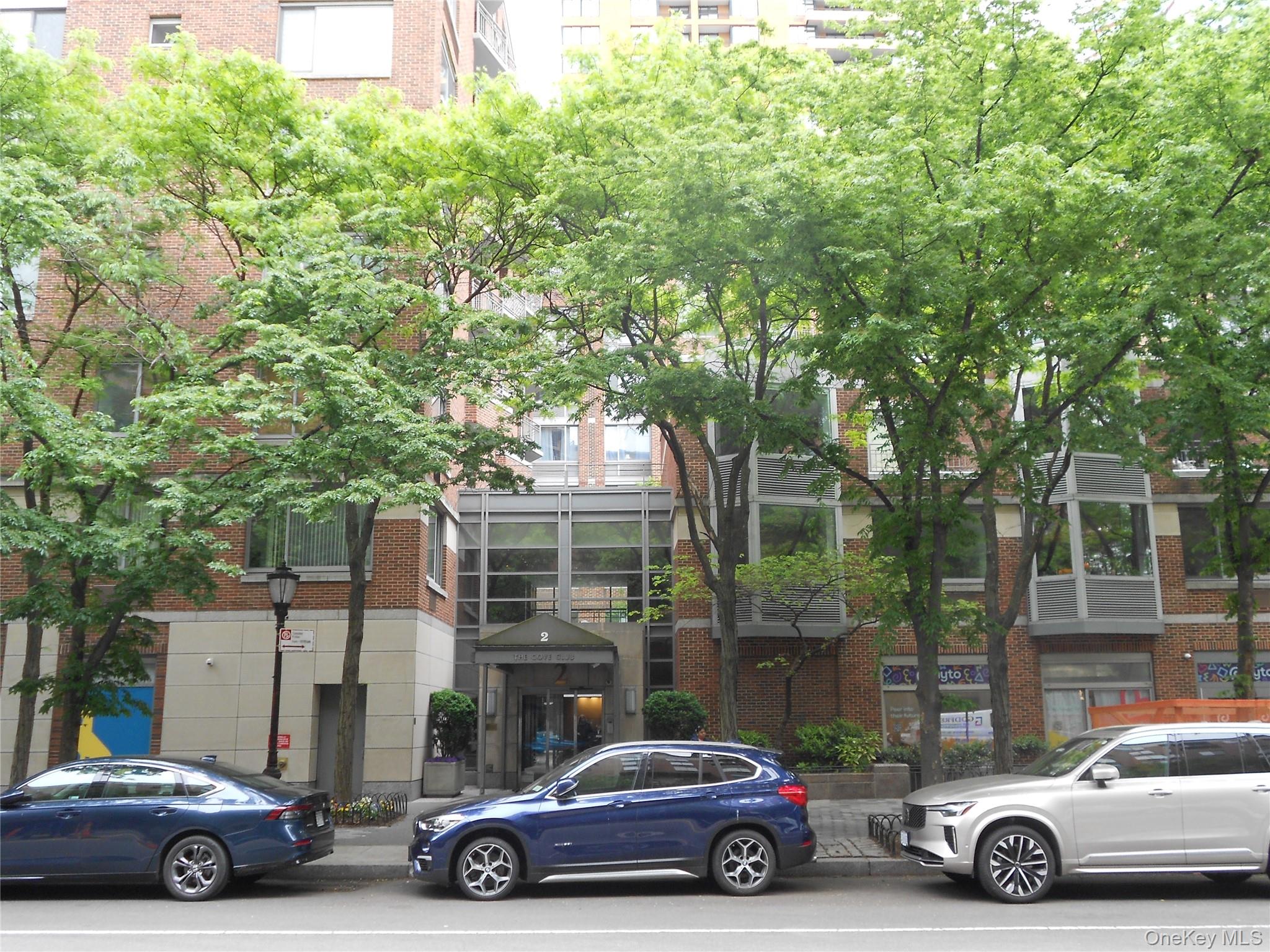 2 S End Avenue Unit 9C, Manhattan NY 10280