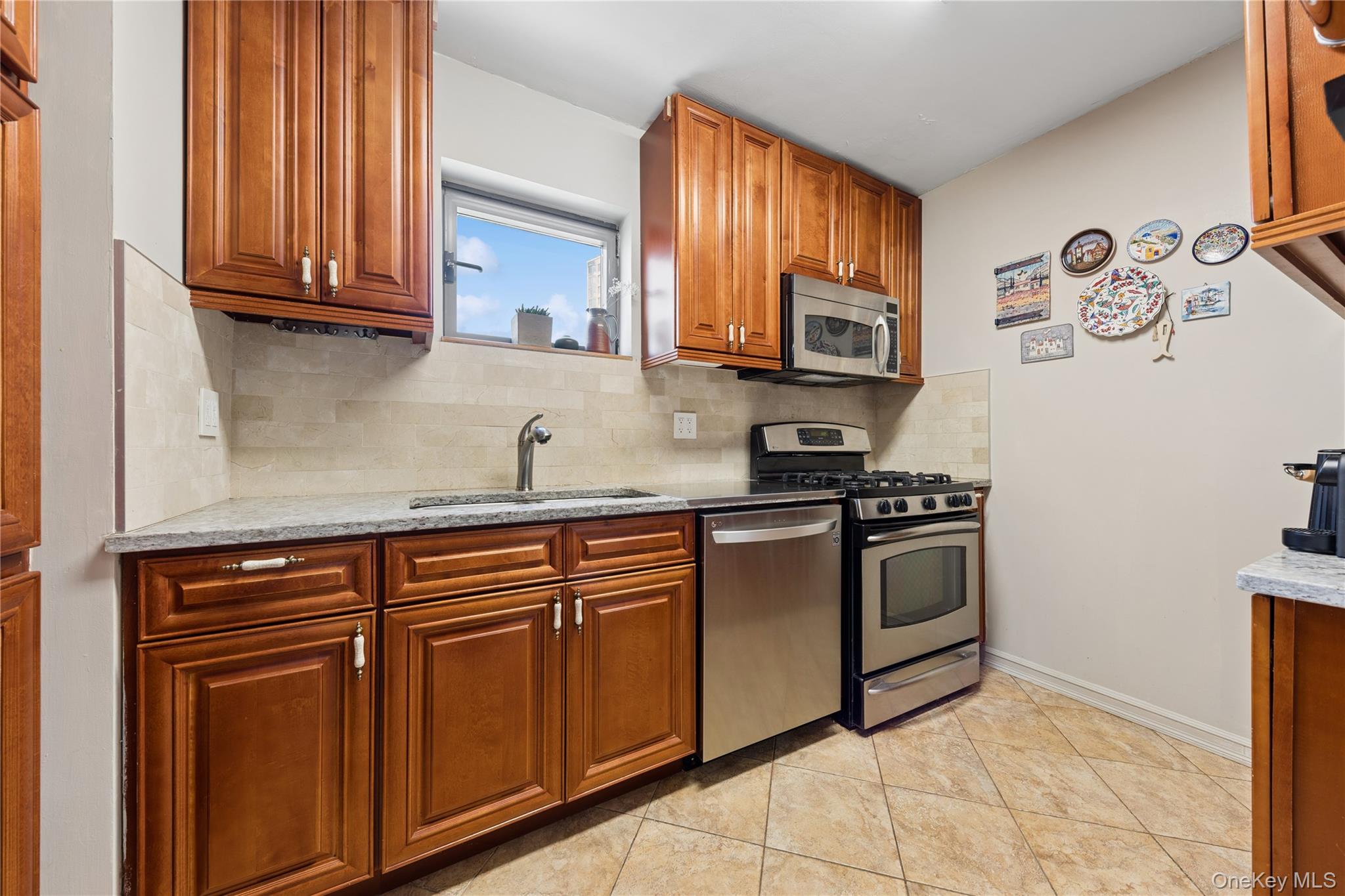 2 S End Avenue Unit 9C, Manhattan NY 10280