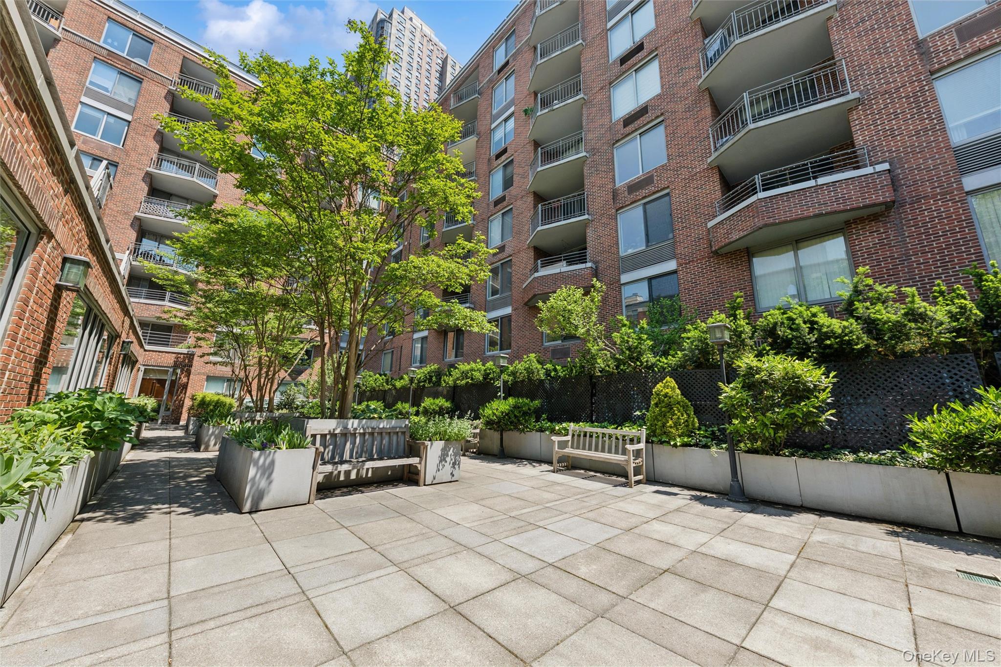 2 S End Avenue Unit 9C, Manhattan NY 10280