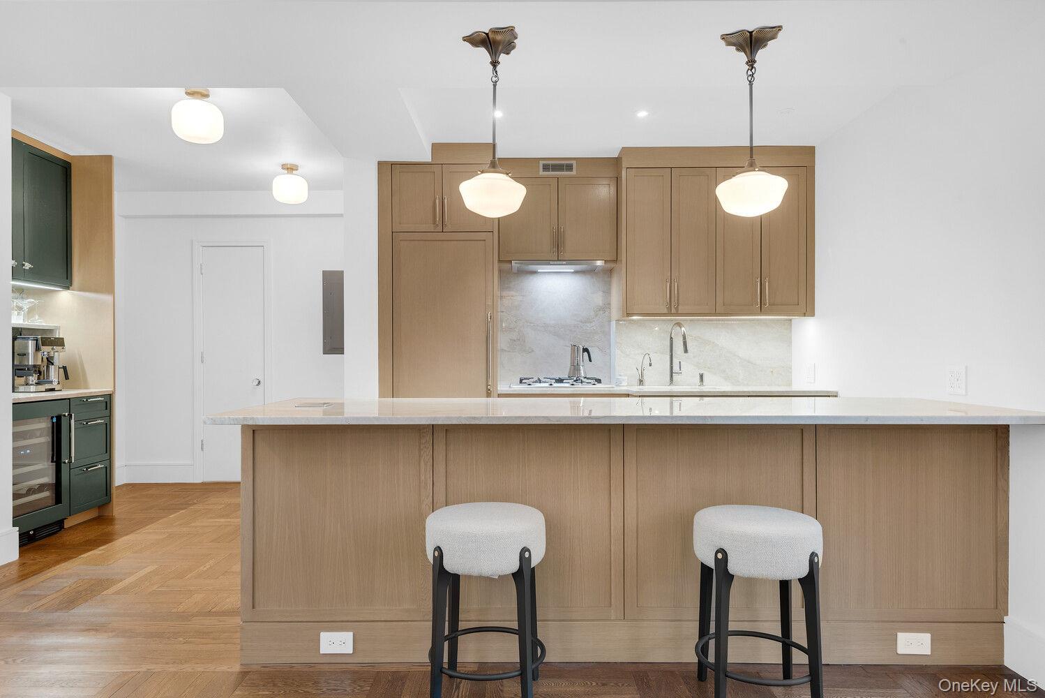 785 PARK Avenue Unit 4D, Manhattan NY 10021