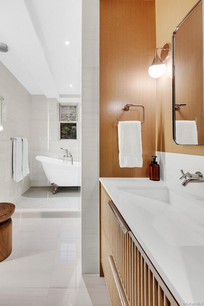 785 PARK Avenue Unit 4D, Manhattan NY 10021