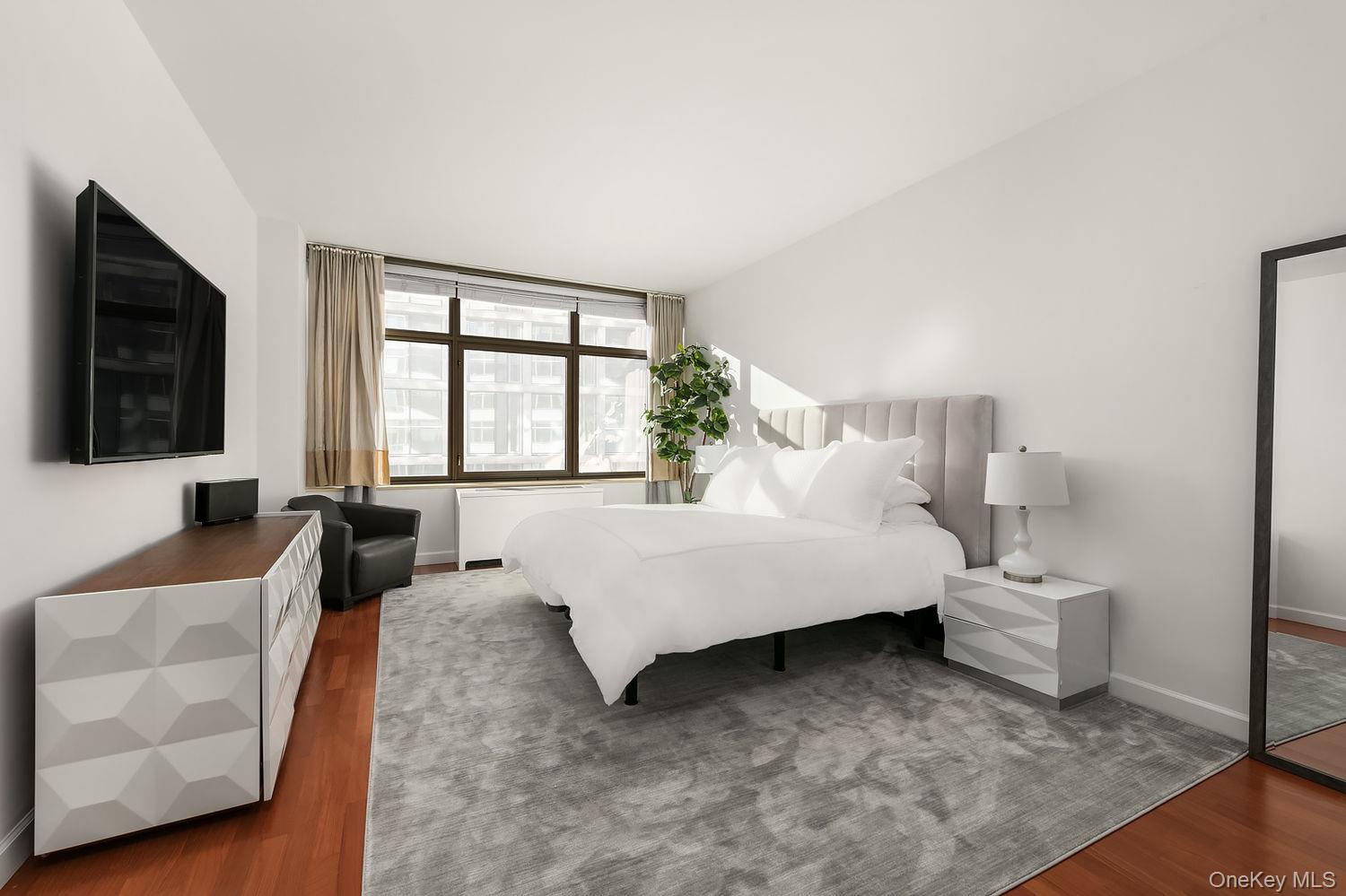 1 MORTON Square Unit 4DE, Manhattan NY 10014