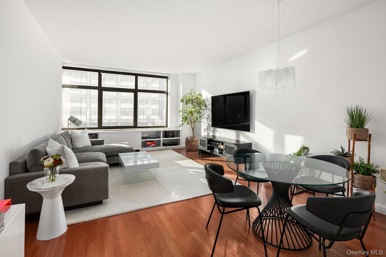 1 MORTON Square Unit 4DE, Manhattan NY 10014