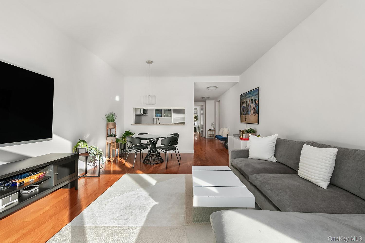 1 MORTON Square Unit 4DE, Manhattan NY 10014