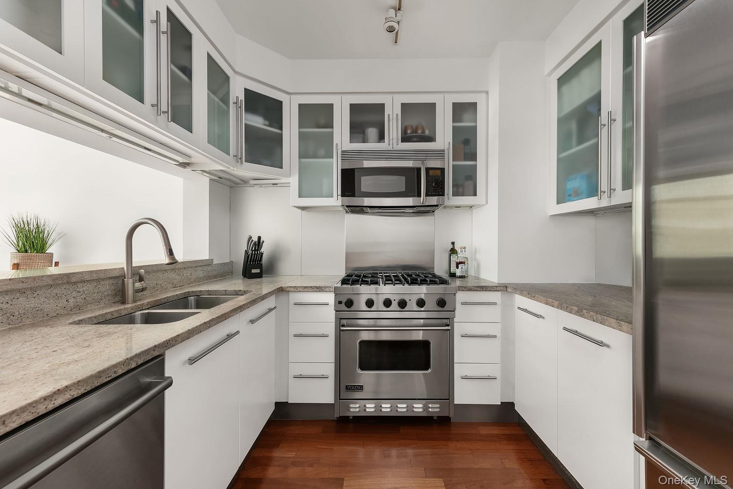1 MORTON Square Unit 4DE, Manhattan NY 10014