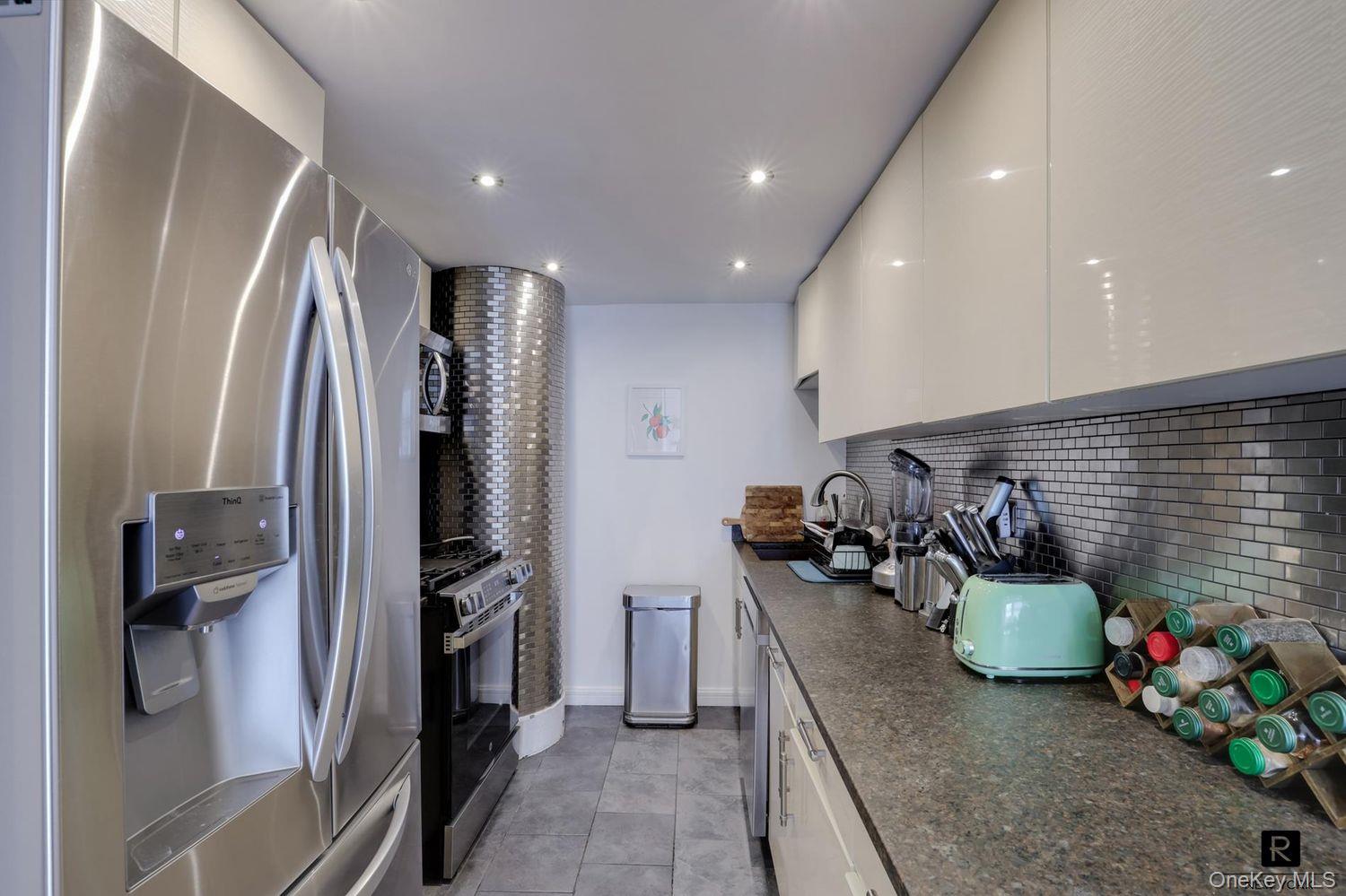 250 Mercer Street Unit B-1108, Manhattan NY 10012