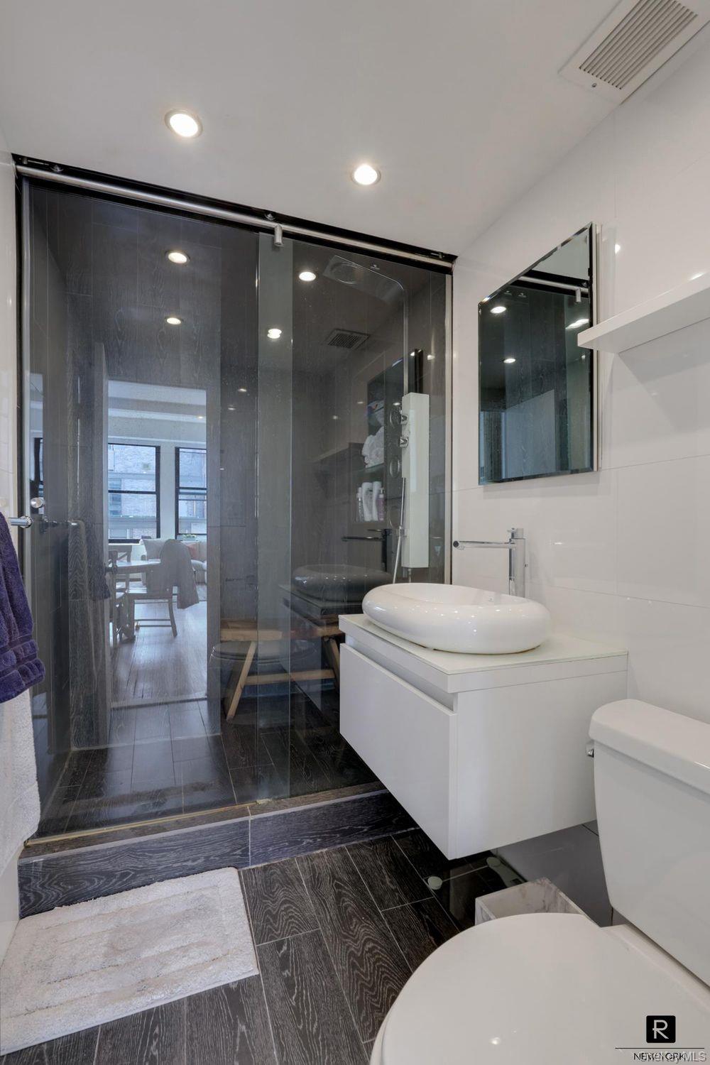 250 Mercer Street Unit B-1108, Manhattan NY 10012