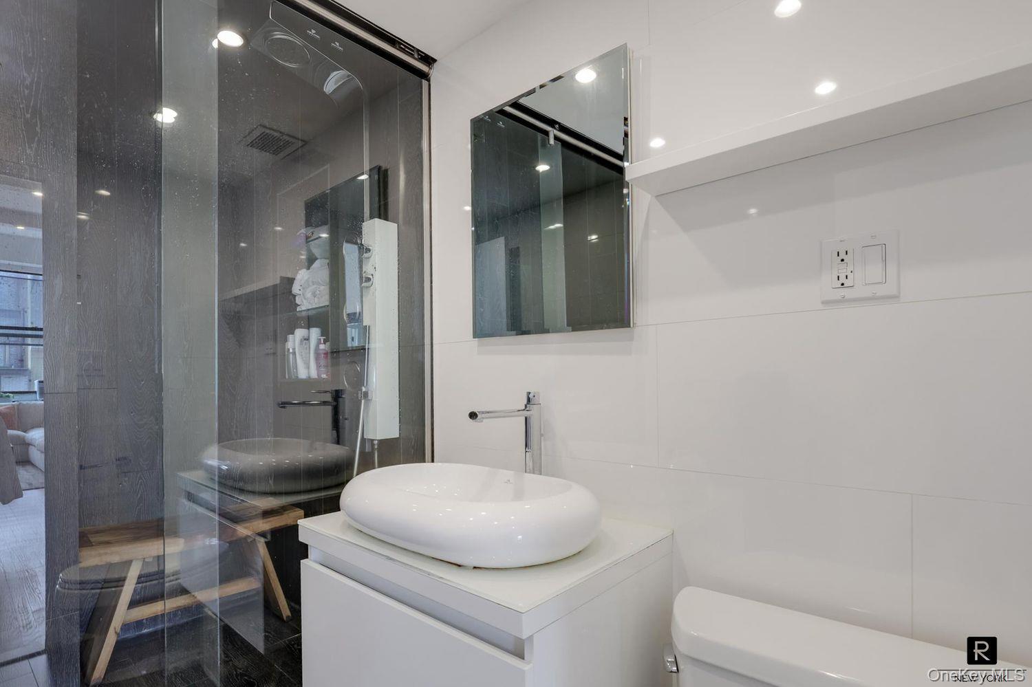 250 Mercer Street Unit B-1108, Manhattan NY 10012