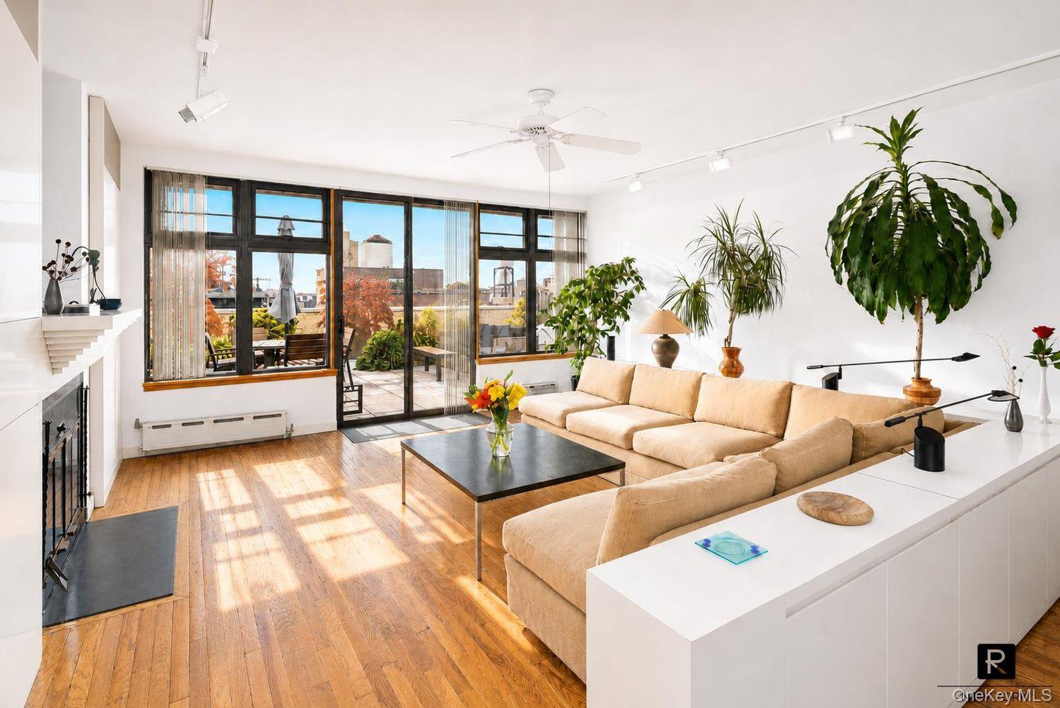 610 West End Avenue Unit PH-A, Manhattan NY 10024