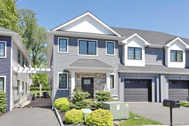 11 Silverwood Circle, Suffern NY 10901