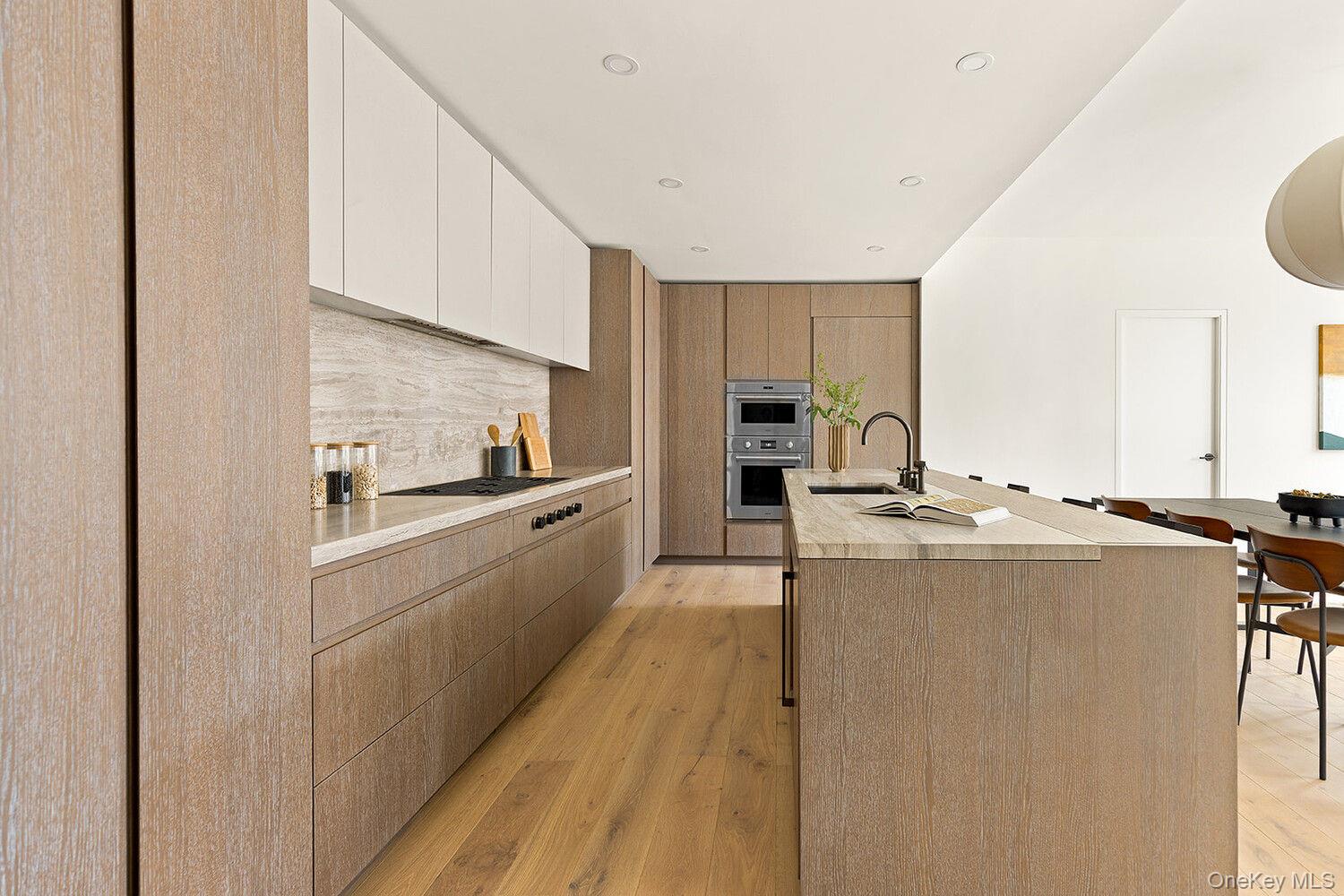 66 CLINTON Street Unit 5A, Manhattan NY 10002