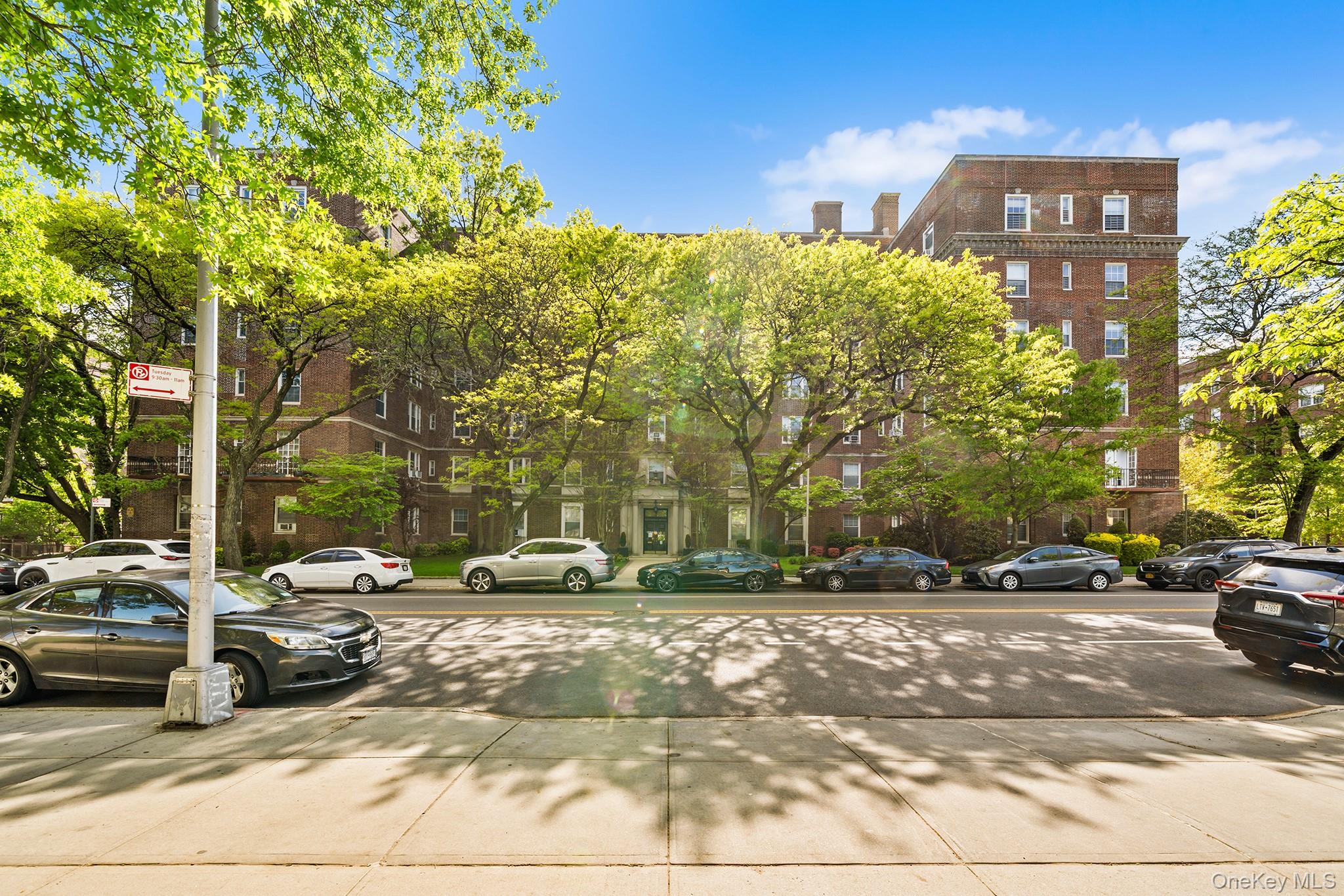 68-10 108th Street Unit 1D, Forest Hills NY 11375