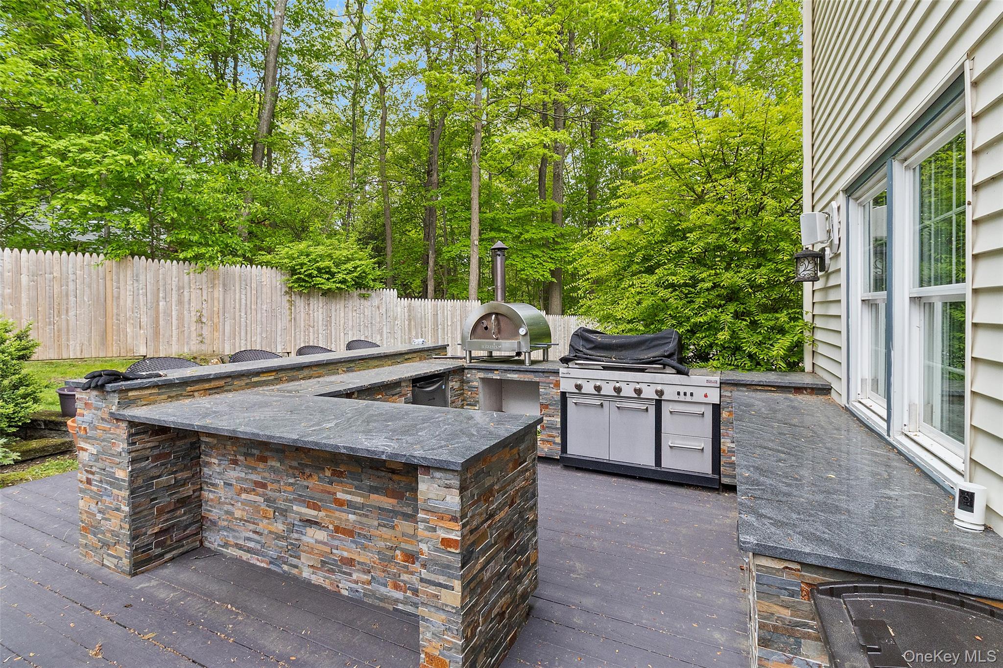 2 Watergate Drive, Amawalk NY 10501