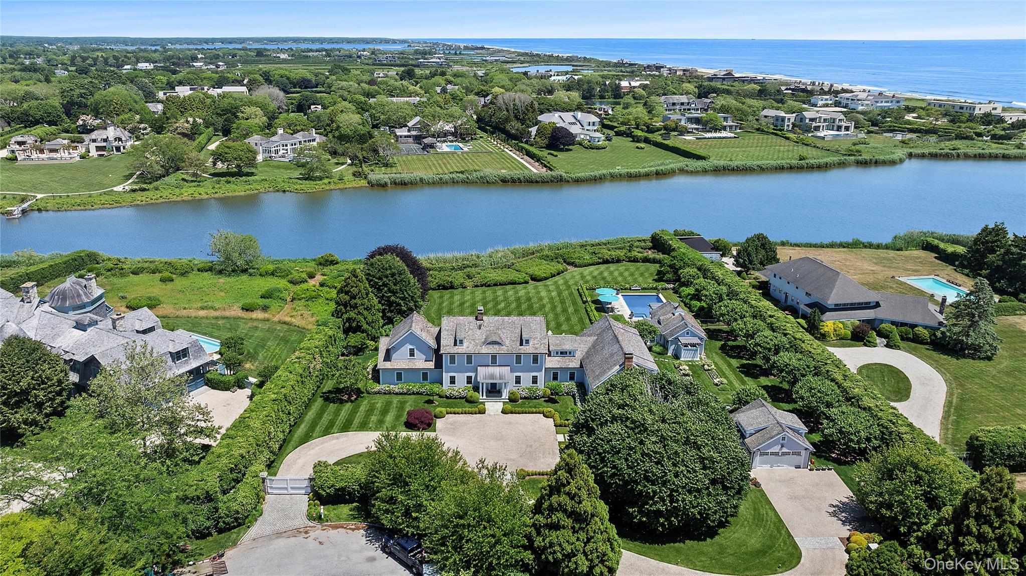 155 Duck Pond Lane, Southampton NY 11968