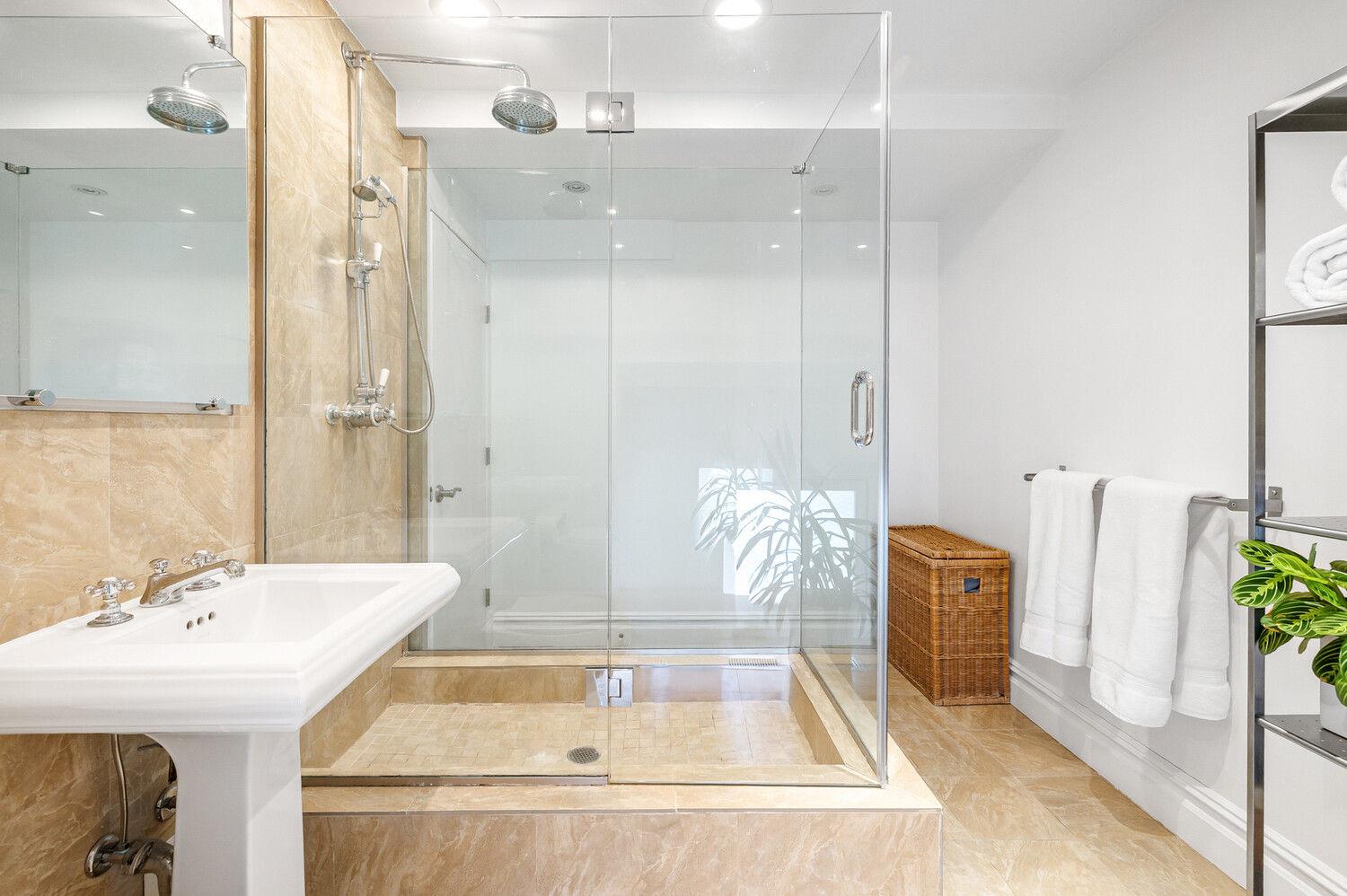 3 HANOVER Square Unit 23B, Manhattan NY 10004