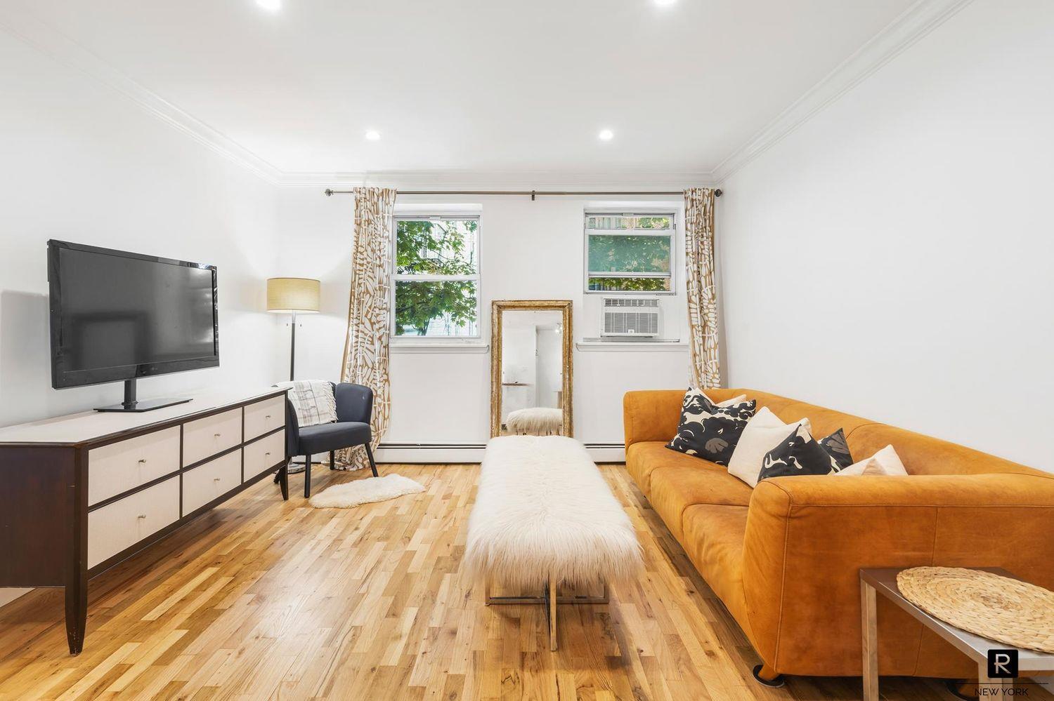 319 East 105th Street Unit 2-D, Manhattan NY 10029