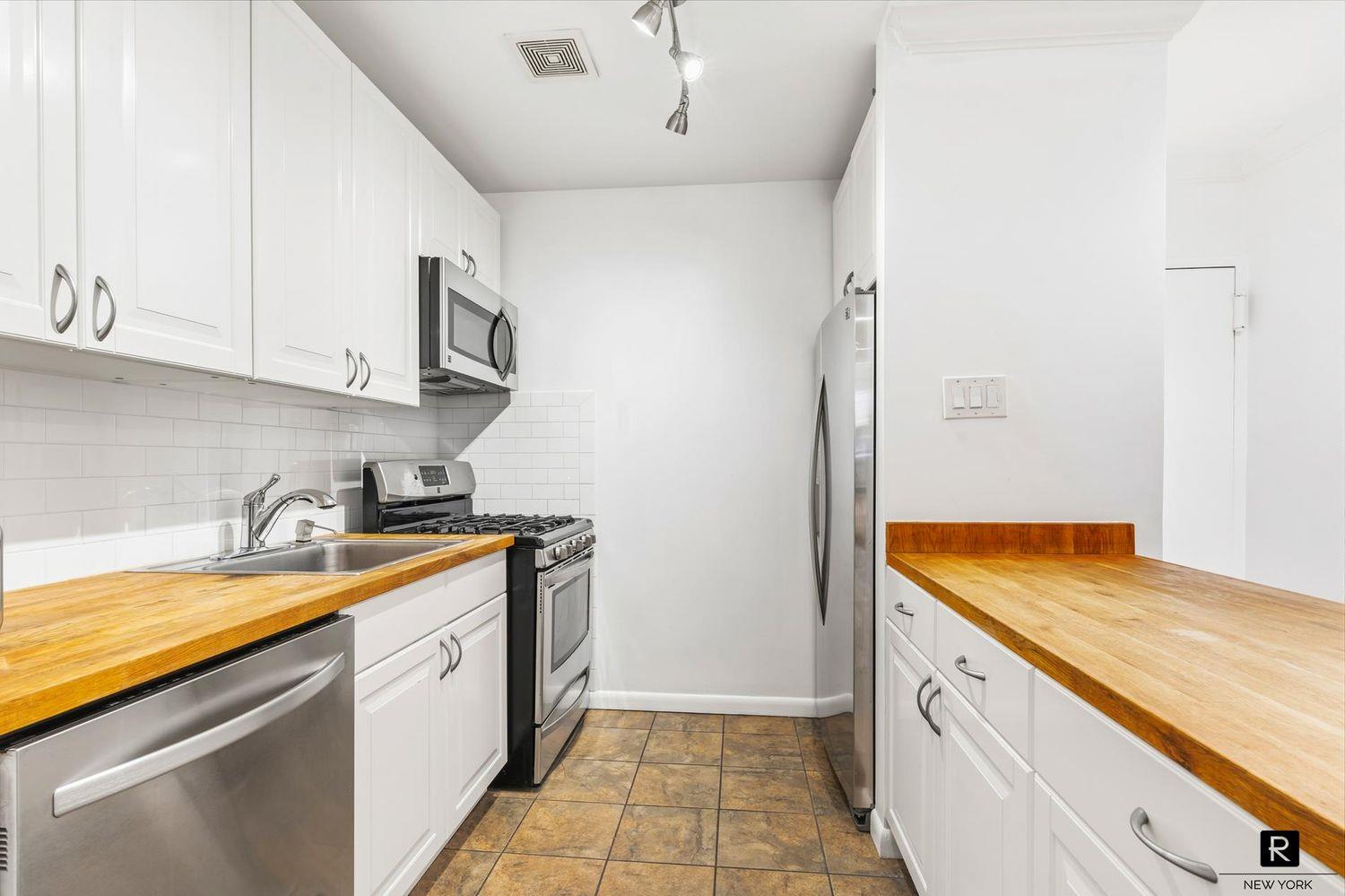 319 East 105th Street Unit 2-D, Manhattan NY 10029