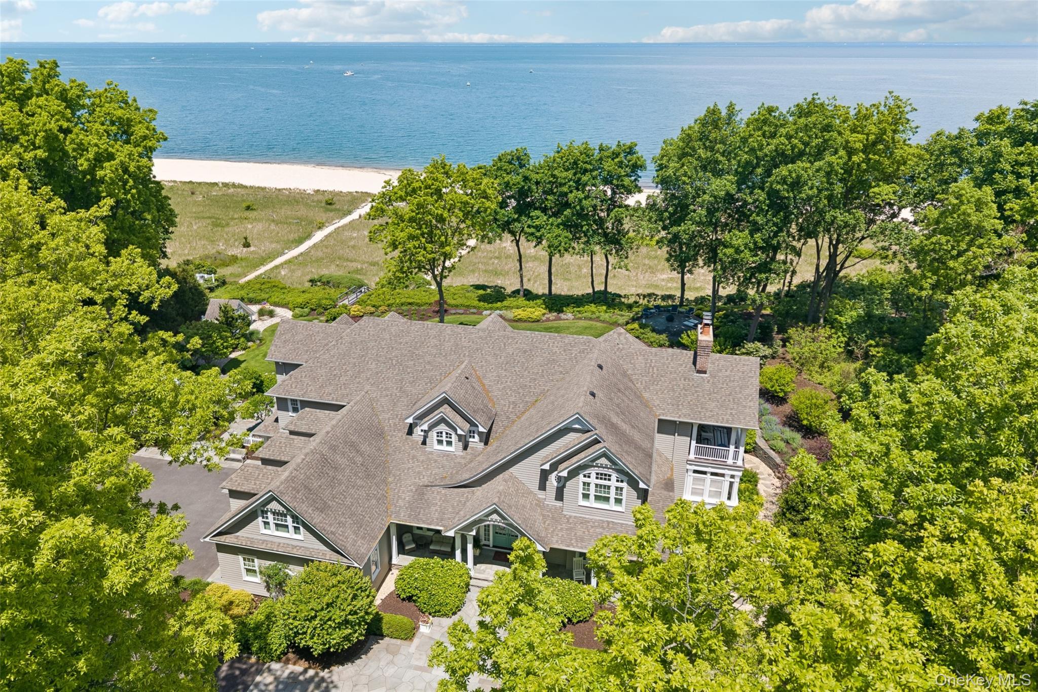 6 Pheasant Run, Nissequogue NY 11780